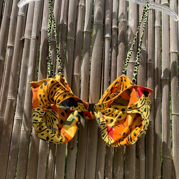 It’s Now Cool The Knot Bandeau Top - Picture 10 of 14